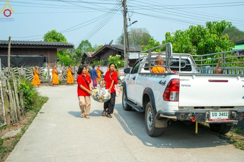 ภาพ No.140360:Photo Story มหัศจรรย์วัดดงดินแดง  EP.8  ภาพการเตรียมงาน การปฎิบัติงาน ของเหล่าผู้ทุ่มเทและเสียสละ เพื่อความสำเร็จของความมหัศจรรย์ ณ วัดดงดินแดง ต.ม่อนจอง อ.อมก๋อย จ.เชียงใหม่ วันที่ 1-7 เมษายน พ.ศ. 2567