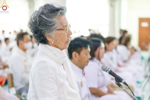 ภาพ No.189599:พิธีทอดผ้าป่าทำนุบำรุงศาสนสถาน ในโครงการธรรมยาตรา กตัญญูบูชา มหาปูชนียาจารย์ พระมงคลเทพมุนี(สด จนฺทสโร) พระผู้ปราบมาร อนุสรณ์สถาน 7 แห่ง ปีที่ 13 ณ วัดสองพี่น้อง ต.ต้นตาล อ.สองพี่น้อง จ.สุพรรณบุรี วันที่ 5 มกราคม พ.ศ. 2568