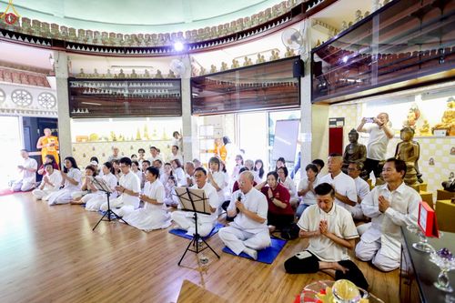 ภาพ No.245040:วันที่ 30-31 สิงหาคม พ.ศ. 2568 พิธีฉลองสมโภช พระบรมสารีริกธาตุ ณ วัดพระธรรมกายกัวลาลัมเปอร์ ประเทศมาเลเซีย เพื่ออัญเชิญไปประดิษฐาน ณ วัดพุทธมหาวิหาร ประเทศศรีลังกา