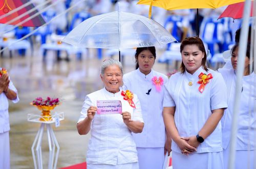 ภาพ No.249973:วันอังคารที่ 30 กันยายน พ.ศ. 2568 พิธีตอกเสามงคลต้นแรกอาคารเศรษฐีถาวร ที่พักผู้มาปฏิบัติธรรม ณ ศูนย์ปฏิบัติธรรมจันทบุรี