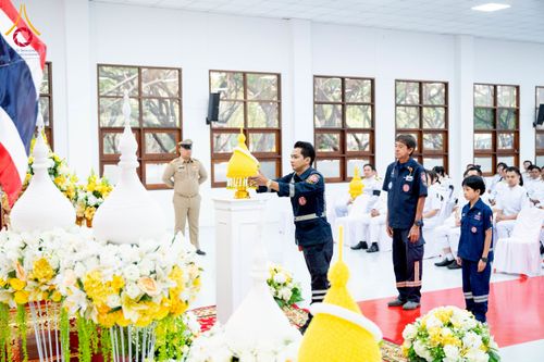 ภาพ No.276041:วันที่ 5 ธันวาคม พ.ศ. 2568 พสกนิกรอำเภอคลองหลวง พร้อมใจบำเพ็ญกุศลอุทิศถวาย “ในหลวงรัชกาลที่ 9” น้อมรำลึกในพระมหากรุณาธิคุณ เนื่องในวันคล้ายวันพระบรมราชสมภพ วันชาติ และวันพ่อแห่งชาติ ณ อาคารปลูกศรัทธา 2 วัดพระธรรมกาย อำเภอคลองหลวง จังหวัดปทุมธานี