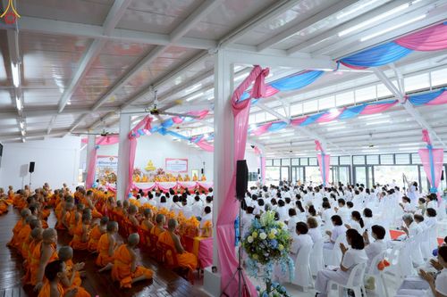 ภาพ No.272302:วันเสาร์ที่ 1 พฤศจิกายน พ.ศ. 2568 พิธีทอดกฐินสามัคคี สร้างกุฏิหมู่สามเณร ณ ศูนย์ปฏิบัติธรรมเบญจธรรม ปทุมธานี  ต.บ้านปทุม อ.สามโคก จ.ปทุมธานี