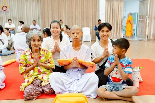 ภาพ No.216518:วันอังคารที่ 8 เม.ย. พ.ศ. 2568 พิธีบรรพชาสามเณร ณ ศูนย์ปฏิบัติธรรมเขาคิชฌกูฏ จันทบุรี