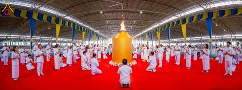 ภาพ No.237256:วันอาทิตย์ที่ 11 สิงหาคม พ.ศ. 2568 งานบุญวันอาทิตย์ พิธีจุดเทียนใจ ไฟนิรันด์ อนันตชัย ณ วัดพระธรรมกาย จ.ปทุมธานี