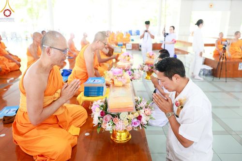ภาพ No.184815:พิธีถวายภัตตาหารเมนูสวรรค์ "เพื่อการบรรลุธรรม" เนื่องในวาระอายุวัฒนมงคล 84 ปี หลวงพ่อทัตตชีโว วันเสาร์ที่ 21 ธันวาคม พ.ศ. 2567 ณ หอฉันคุณยายอาจารย์ฯ วัดพระธรรมกาย