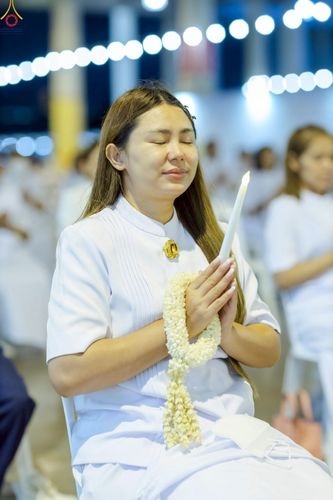 ภาพ No.244432:วันที่ 7 กันยายน พ.ศ. 2568 พิธีฉลองชัยสวดมนต์บทธัมมจักกัปปวัตตนสูตร 7,681,108,108 จบ ณ มหารัตนวิหารคด วัดพระธรรมกาย