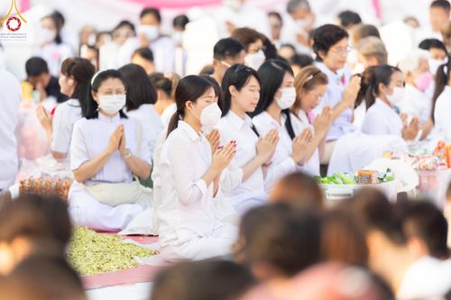 ภาพ No.116066:พิธีตักบาตรพระธรรมยาตรา ณ อนุสรณ์สถานลำดับที่ 4 สถานที่เกิดด้วยกายธรรม วัดโบสถ์(บน) จ.นนทบุรี วันที่ 21 มกราคม พ.ศ. 2567