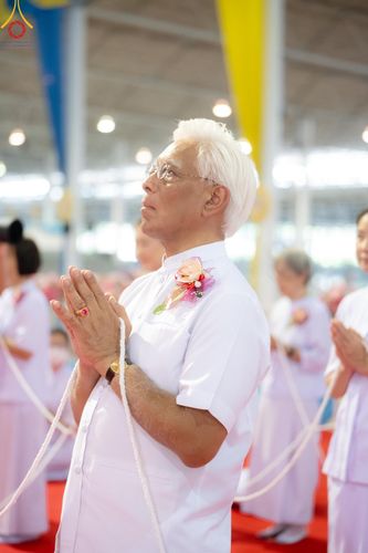 ภาพ No.148956:พิธีปฎิบัติธรรมและ พิธีจุดเทียนใจ ไฟนิรันดร์ อนันตชัย วันอาทิตย์ที่ 11 สิงหาคม พ.ศ. 2567 วัดพระธรรมกาย จ.ปทุมธานี