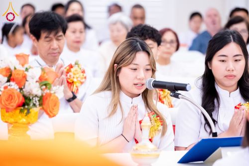 ภาพ No.175038:พิธีทอดกฐิน วัดพระธรรมกายซิลิคอนวัลเลย์ มลรัฐแคลิฟอร์เนีย ประเทศสหรัฐอเมริกา บูชาธรรม 80 ปี หลวงพ่อธัมมชโย โดยคณะศิษยานุศิษย์วัดพระธรรมกาย วันที่ 27 ตุลาคม พ.ศ. 2567