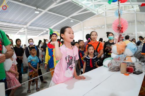 ภาพ No.111256:กิจกรรมงานวันเด็กแห่งชาติ รวมพลังเด็กเก่งและดี สร้างความดีสากล ปีที่ 6 ร่วมจัดโดย เทศบาลเมืองท่าโขลง พุทธสมาคมปทุมธานี องค์การบริหารส่วนตำบลคลองสาม ณ วัดพระธรรมกาย จ.ปทุมธานี วันที่ 13 มกราคม พ.ศ. 2567