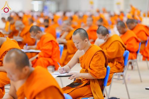 ภาพ No.219725:วันที่ 22-24 เมษายน พ.ศ. 2568 สอบบาลีสนามหลวง ครั้งที่ 2 คณะสงฆ์ภาค 1 (นนทบุรี, ปทุมธานี, สมุทรปราการ) สนามสอบวัดพระธรรมกาย อำเภอคลองหลวง จังหวัดปทุมธานี