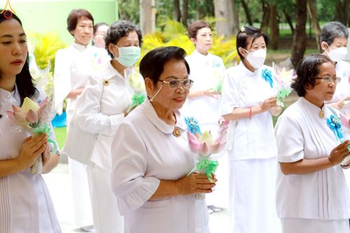 ภาพ No.227388:วันเสาร์ที่ 31 พฤษภาคม พ.ศ. 2568 พิธีเวียนประทักษิณรอบพระอุโบสถ ในพิธีอุปสมบท สามเณรเตรียม DCI รุ่นที่ 22 ณ อุโบสถพระไตรปิฎก วัดพระธรรมกาย