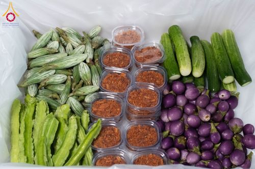 ภาพ No.192565:พิธีถวายภัตตาหารเป็นสังฆทาน แด่พระธรรมยาตรา ณ อนุสรณ์สถานคลองบางนางแท่น อ.สามพราน จ.นครปฐม ในโครงการธรรมยาตรา กตัญญูบูชา มหาปูชนียาจารย์ พระมงคลเทพมุนี(สด จนฺทสโร) พระผู้ปราบมาร อนุสรณ์สถาน 7 แห่ง ปีที่ 13 วันที่ 10 มกราคม พ.ศ. 2568