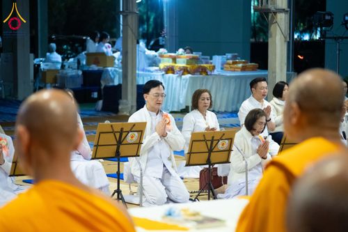 ภาพ No.292547:วันที่ 12 มกราคม พ.ศ. 2569 พิธีถวายภัตตาหารเป็นสังฆทาน แด่พระธรรมยาตรา ณ อนุสรณ์สถานมหาวิหารพระมงคลเทพมุนี (โลตัสแลนด์) อ.สองพี่น้อง จ.สุพรรณบุรี ในโครงการธรรมยาตรา กตัญญูบูชา มหาปูชนียาจารย์ พระมงคลเทพมุนี(สด จนฺทสโร) พระผู้ปราบมาร อนุสรณ์สถาน 7 แห่ง ปี