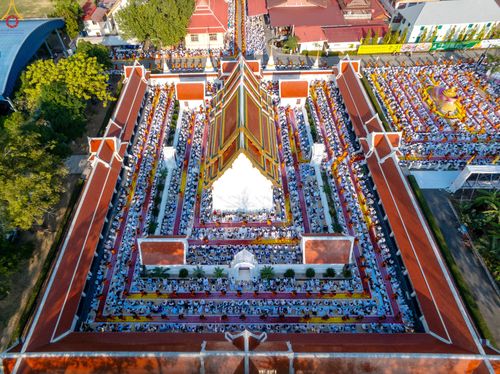 ภาพ No.295310:วันที่ 16 มกราคม พ.ศ. 2569 พิธีต้อนรับพระธรรมยาตรา อนุสรณ์สถานลำดับที่ 4 (ภาพชุดที่ 2) สถานที่เกิดด้วยกายธรรม ณ วัดโบสถ์บน ต.บางคูเวียง จ.นนทบุรี ในโครงการธรรมยาตรา กตัญญูบูชา มหาปูชนียาจารย์ พระมงคลเทพมุนี(สด จนฺทสโร) พระผู้ปราบมาร อนุสรณ์สถาน 7 แห่ง ปี