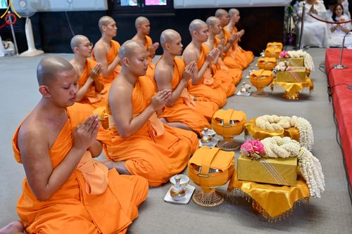 ภาพ No.137838:พิธีอุปสมบทสามเณรอุทิศชีวิต 11 รูป วันวิสาขบูชา พุธที่ 22 พฤษภาคม พ.ศ.2567 ณ อุโบสถ วัดพระธรรมกาย