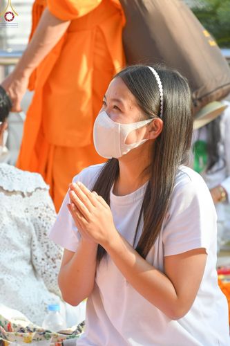 ภาพ No.72323:พิธีต้อนรับพระธรรมยาตรา ในโครงการธรรมยาตรากตัญญูบูชา มหาปูชนียาจารย์ พระมงคลเทพมุนี(สด จนฺทสโร) พระผู้ปราบมาร อนุสรณ์สถาน 7 แห่ง ปีที่ 11 วันที่ 18 มกราคม พ.ศ. 2566 ณ อนุสรณ์สถานลำดับที่ 4 สถานที่เกิดด้วยกายธรรม วัดโบสถ์ (บน) บางคูเวียง อ.บางกรวย จ.นนทบุ