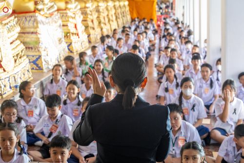 ภาพ No.288950:วันพุธที่ 17 ธันวาคม พ.ศ.2568 กิจกรรมเยาวชนไทยรวมใจทำความดี "เด็กดีมหานคร ต้นแบบด้านศีลธรรม" แข่งขันสอบตอบปัญหาศีลธรรมในพระพุทธศาสนา ครั้งที่ 7 และวันรวมพลังเด็กดี V-Star ประจำปี 2568 ณ วัดมหาธาตุยุวราชรังสฤษฎิ์ราชวรมหาวิหาร กรุงเทพมหานคร