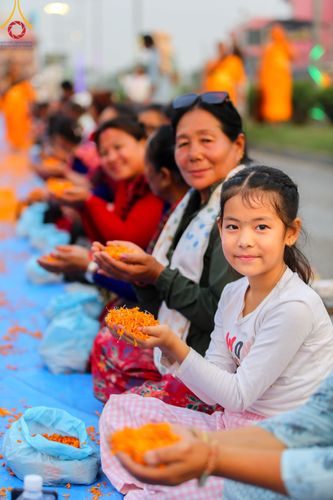 ภาพ No.317093:วันเสาร์ที่ 28 มีนาคม พ.ศ.2569 ธรรมยาตราจาริก ณ ซุ้มประตูลุมพินีเกต(Lumbini Gate) ประเทศเนปาล