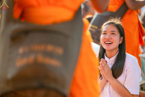 ภาพ No.110609:พิธีต้อนรับพระธรรมยาตรา ในโครงการธรรมยาตรากตัญญูบูชา มหาปูชนียาจารย์ พระมงคลเทพมุนี(สด จนฺทสโร) พระผู้ปราบมาร อนุสรณ์สถาน 7 แห่ง ปีที่ 12 วันที่ 11 มกราคม พ.ศ. 2567 ณ อนุสรณ์สถานลำดับที่ 3 สถานที่เกิดใหม่ในเพศสมณะ วัดสองพี่น้อง จ.สุพรรณบุรี