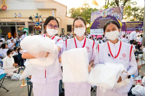 ภาพ No.117172:V.16 เป็นทีม การเตรียมงาน เก็บงาน การรับบุญของเจ้าหน้าที่หน่วยงานต่างๆ เพื่อโครงการธรรมยาตรา กตัญญูบูชามหาปูชนียาจารย์ พระมงคลเทพมุนี (สด จนฺทสโร) พระผู้ปราบมาร อนุสรณ์สถาน 7 แห่ง ปีที่ 12 ระหว่างวันที่ 2 - 31 มกราคม พ.ศ. 2567