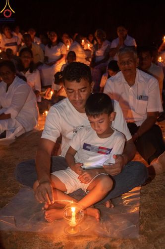 ภาพ No.141268:PhotoStory มหาศรัทธา ธรรมยาตราศรีลังกา EP.6 พิธีจุดวิสาขประทีป 6 วัด ถวายเป็น พุทธบูชา  โครงการสยาม-ลังกา ธรรมยาตรา  ฉลองเทศกาลวิสาขบูชาแห่งชาติ ศรีลังกา  บูชาธรรม 80 ปี หลวงพ่อธัมมชโย วันที่ 16 พฤษภาคม พ.ศ. 2567
