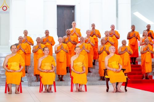 ภาพ No.156885:พิธีบรรพชาอุปสมบท ธรรมทายาท โครงการอุปสมบทหมู่บูชาธรรมครบรอบ 107 ปี วันครูผู้ค้นพบวิชชาธรรมกาย ณ โบสถ์พระไตรปิฏก วัดพระธรรมกาย วันเสาร์ที่ 14 กันยายน พ.ศ. 2567