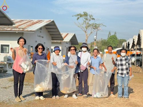 ภาพ No.130225:V.34 เพื่อธรรมเพื่อบางกล่ำ การรับบุญของเจ้าหน้าที่หน่วยงานต่างๆ  เพื่องานธรรมยาตราอัญเชิญพระบรมสารีริกธาตุ ประดิษฐาน ณ มหารัตนเจดีย์สิริปทุมสวรรค์ (เจดีย์อริยพุทธะ 5 พระองค์) ณ ศูนย์ปฏิบัติธรรมภาคใต้ อ.บางกล่ำ จ.สงขลา ระหว่างวันที่ 9-10 มีนาคม พ.ศ. 2567