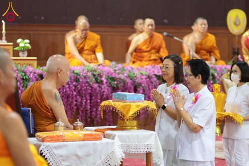 ภาพ No.298724:วันที่ 20 มกราคม พ.ศ. 2569 พิธีทอดผ้าป่าทำนุบำรุงศาสนสถาน ณ วัดไร่ขิง อ.สามพราน จ.นครปฐม ในโครงการธรรมยาตรา กตัญญูบูชา มหาปูชนียาจารย์ พระมงคลเทพมุนี(สด จนฺทสโร) พระผู้ปราบมาร อนุสรณ์สถาน 7 แห่ง ปีที่ 14