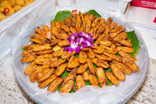 ภาพ No.305637:วันที่ 29 มกราคม พ.ศ. 2569 พิธีถวายภัตตาหารเป็นสังฆทาน แด่พระธรรมยาตรา ณ วัดพระธรรมกาย  จังหวัดปทุมธานี ในโครงการธรรมยาตรา กตัญญูบูชา มหาปูชนียาจารย์ พระมงคลเทพมุนี(สด จนฺทสโร) พระผู้ปราบมาร อนุสรณ์สถาน 7 แห่ง ปีที่ 14