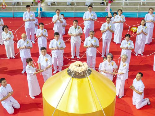 ภาพ No.342840:วันอาทิตย์ที่ 9 สิงหาคม พ.ศ.2569 พิธีจุดเทียนใจ ไฟนิรันดร์ อนันตชัย ณ รัตนบัลลังก์ วัดพระธรรมกาย