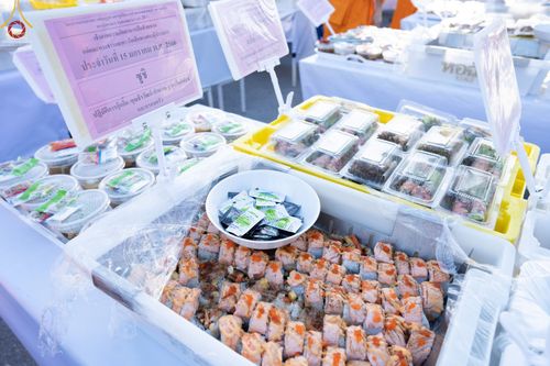 ภาพ No.71389:พิธีถวายภัตตาหารเป็นสังฆทาน แด่คณะพระธรรมยาตราฯ ในโครงการธรรมยาตรากตัญญูบูชา มหาปูชนียาจารย์ พระมงคลเทพมุนี(สด จนฺทสโร) พระผู้ปราบมาร อนุสรณ์สถาน 7 แห่ง ปีที่ 11 วันที่ 15 มกราคม พ.ศ. 2566