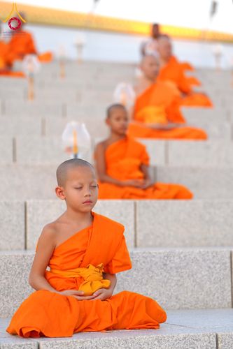 ภาพ No.312112:วันอังคารที่ 3 มีนาคม พ.ศ.2569 พิธีเวียนประทักษิณและจุดมาฆประทีป ณ ลานธรรมพระมหาธรรมกายเจดีย์ วัดพระธรรมกาย