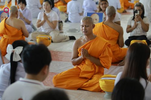 ภาพ No.321443:วันเสาร์ที่ 11 เมษายน พ.ศ.2569 พิธีขอบรรพชา พิธีขอสรณคมณ์และศีล, พิธีถวายบาตร พิธีอุปสมบท โครงการอุปสมบทหมู่ บูชาธรรมหลวงพ่อธัมมชโย พ.ศ.2569 โครงการอุปสมบทหมู่ธรรมทายาท ระดับอุดมศึกษา รุ่น 53 (ภาคฤดูร้อน) ณ วัดพระธรรมกาย ปทุมธานี