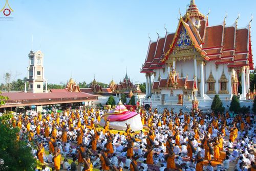 ภาพ No.72334:พิธีต้อนรับพระธรรมยาตรา ในโครงการธรรมยาตรากตัญญูบูชา มหาปูชนียาจารย์ พระมงคลเทพมุนี(สด จนฺทสโร) พระผู้ปราบมาร อนุสรณ์สถาน 7 แห่ง ปีที่ 11 วันที่ 18 มกราคม พ.ศ. 2566 ณ อนุสรณ์สถานลำดับที่ 4 สถานที่เกิดด้วยกายธรรม วัดโบสถ์ (บน) บางคูเวียง อ.บางกรวย จ.นนทบุ