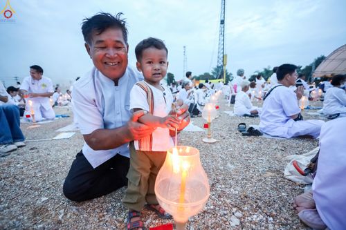 ภาพ No.339489:วันอังคารที่ 14  กรกฎาคม 2569 พิธีทอดผ้าป่าและพิธีตอกเสาเข็มมงคลต้นสุดท้าย องค์พระเจดีย์เพื่อสร้างสันติภาพโลก  ณ ธุดงคสถานพัฒนานิคม อ.พัฒนาพิคม จ.ลพบุรี