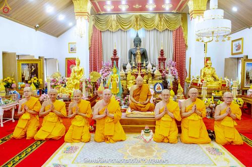 ภาพ No.342133:วันศุกร์ที่ 31 กรกฎาคม พ.ศ.2569 พระภิกษุวัดพระธรรมกาย ทำวัตรพระผู้ใหญ่เนื่องในวันเข้าพรรษา