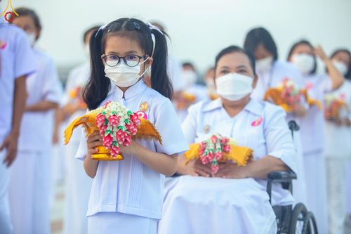 ภาพ No.79730:พิธีเวียนประทักษิณ ณ พระมหาธรรมกายเจดีย์ และพิธีวันทาเจดีย์ ในโครงการบรรพชาสามเณรฟื้นฟูพระพุทธศาสนาทั่วไทย วันเสาร์ที่ 8 เมษายน พ.ศ.2566