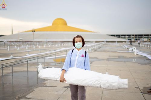 ภาพ No.225239:วันที่ 20 - 27 เมษายน พ.ศ. 2568 "ภาพแห่งความปลื้มที่ไม่มีวันจบ" คณะสงฆ์สามเณร เจ้าหน้าที่ และสาธุชน ร่วมแรงร่วมใจกันเตรียมงานและเก็บงาน เพื่อวันคุ้มครองโลก พิธีถวายมหาสังฆทานคณะสงฆ์ 40,000 กว่าวัดทั่วประเทศ