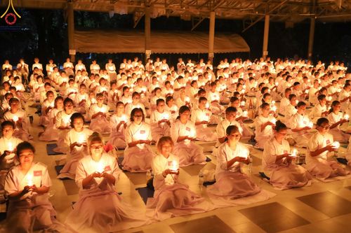 ภาพ No.158456:โครงการอบรมอุบาสก อุบาสิกาแก้ว  ตัวแทนทอดกฐิน 30,000 วัด ทั่วไทย บูชาธรรม 80 ปี หลวงพ่อธัมมชโย ระหว่างวันที่ 20-22 กันยายน พ.ศ. 2567 ณ จังหวัดบุรีรัมย์ รุ่นที่ 3