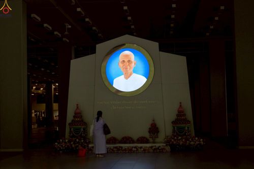 ภาพ No.242905:วันที่ 29-31 สิงหาคม พ.ศ. 2568 องค์กรภาคีเครือข่าย “บวร” (บ้าน-วัด-โรงเรียน-ราชการ) อ.คลองหลวง จัดบวชอุบาสิกาแก้ว ถวายพระราชกุศลแด่สมเด็จพระพันปีหลวง - กตัญญูบูชาแด่ผู้มีพระคุณ