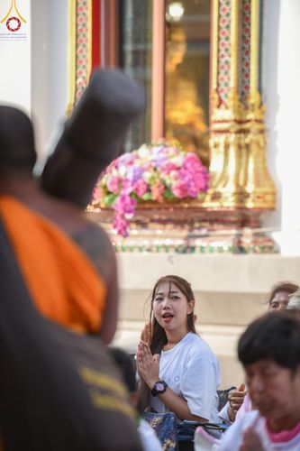 ภาพ No.193441:พิธีต้อนรับพระธรรมยาตรา ณ อนุสรณ์สถาน สถานที่เกิดในเพศสมณะ วัดสองพี่น้อง อำเภอสองพี่น้อง จังหวัดสุพรรณบุรี ในโครงการธรรมยาตรา กตัญญูบูชา มหาปูชนียาจารย์ พระมงคลเทพมุนี(สด จนฺทสโร) พระผู้ปราบมาร อนุสรณ์สถาน 7 แห่ง ปีที่ 13 วันที่ 11 มกราคม พ.ศ. 2568