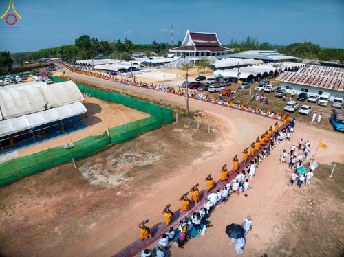 ภาพ No.129186:พระธรรมยาตราเดินธรรมยาตรา ณ ชุมชนรอบศูนย์ปฏิบัติธรรมภาคใต้ อ.บางกล่ำ จ.สงขลา วันที่ 10 มีนาคม พ.ศ. 2567