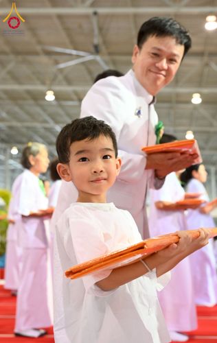 ภาพ No.215572:วันอาทิตย์ต้นเดือนที่ 6 เมษายน พ.ศ. 2568 ขบวนอัญเชิญผ้าป่าสมทบ มหาสังฆทาน 40,000 กว่าวัดทั่วประเทศ ณ สภาธรรมกายสากล วัดพระธรรมกาย