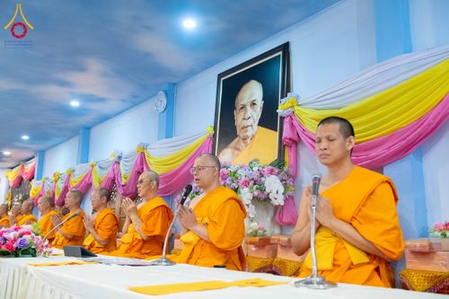 ภาพ No.295847:วันที่ 17 มกราคม พ.ศ. 2569 พิธีถวายภัตตาหารเป็นสังฆทาน แด่พระธรรมยาตรา ณ วัดโบสถ์บน ต.บางคูเวียง จ.นนทบุรี อนุสรณ์สถานลำดับที่ 4 สถานที่เกิดด้วยกายธรรม ในโครงการธรรมยาตรา กตัญญูบูชา มหาปูชนียาจารย์ พระมงคลเทพมุนี(สด จนฺทสโร) พระผู้ปราบมาร อนุสรณ์สถาน 7 แ