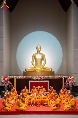 ภาพ No.298242:วันเสาร์ที่ 17 มกราคม พ.ศ. 2569 พิธีบรรพชาอุปสมบท โครงการอุปสมบทหมู่ บูชาธรรมครบ 117 ปี คุณยายอาจารย์มหารัตนอุบาสิกาจันทร์ ขนนกยูง  ณ อุโบสถพระไตรปิฎก วัดพระธรรมกาย