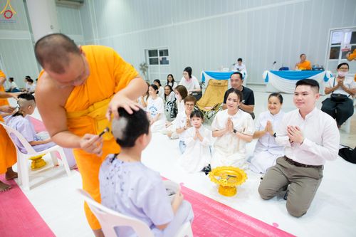 ภาพ No.316867:วันเสาร์ที่ 28 มีนาคม พ.ศ.2569 พิธีปลงผมนาคธรรมทายาท โครงการสามเณรยุวธรรมทายาท รุ่นที่ 34 โครงการสามเณรมัชฌิมธรรมทายาท รุ่นที่ 30 ณ มหารัตนวิหารคด 13 วัดพระธรรมกาย