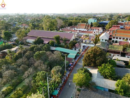 ภาพ No.295181:วันที่ 16 มกราคม พ.ศ. 2569 พิธีต้อนรับพระธรรมยาตรา อนุสรณ์สถานลำดับที่ 4 (ภาพชุดที่ 2) สถานที่เกิดด้วยกายธรรม ณ วัดโบสถ์บน ต.บางคูเวียง จ.นนทบุรี ในโครงการธรรมยาตรา กตัญญูบูชา มหาปูชนียาจารย์ พระมงคลเทพมุนี(สด จนฺทสโร) พระผู้ปราบมาร อนุสรณ์สถาน 7 แห่ง ปี