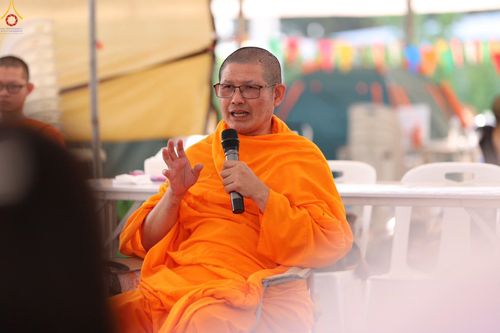 ภาพ No.306768:ภาพเบื้องหลังอาสาสมัครรวมใจ ชุดที่ 5 ในโครงการธรรมยาตรา กตัญญูบูชา มหาปูชนียาจารย์ พระมงคลเทพมุนี(สด จนฺทสโร) พระผู้ปราบมาร อนุสรณ์สถาน 7 แห่ง ปีที่ 14