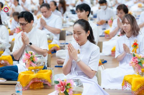 ภาพ No.310613:วันอาทิตย์ที่ 22 กุมภาพันธ์ พ.ศ. 2569 พิธีมุทิตาสักการะในโอกาสอายุวัฒนะมงคล 80 ปี พระพรหมวชิรปัญญาจารย์ (ทองดี สุรเตโช ป.ธ.9) ณ ห้องแก้วสารพัดนึก 2 วัดพระธรรมกาย จ.ปทุมธานี